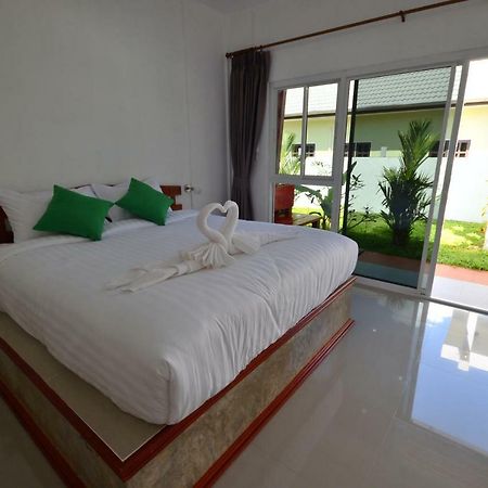 Mrchu Meditation House Khao Lak Exteriör bild
